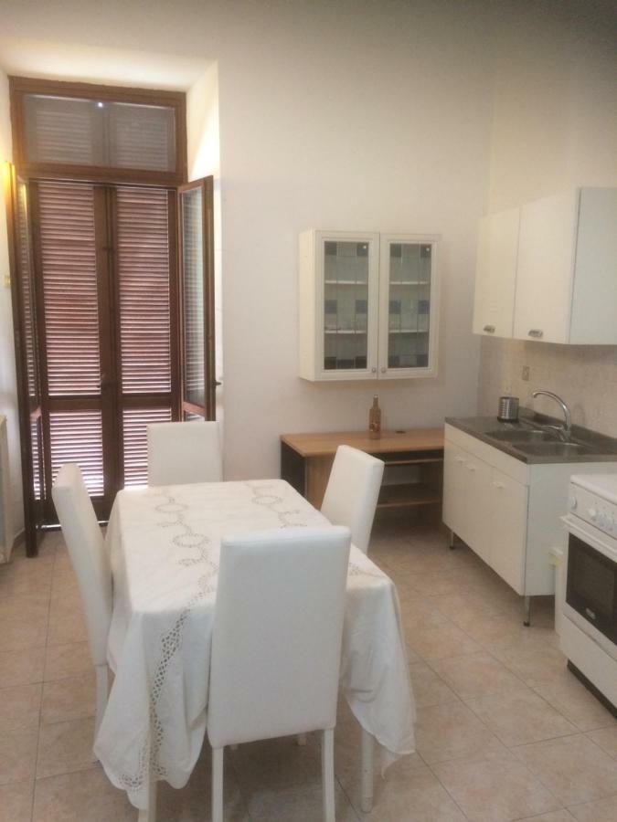 Whole Holiday Home Apartment Fantastic Civitavecchia Da Pamino & Priscilla Con Due Camere Letto! المظهر الخارجي الصورة